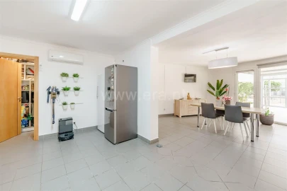 Moradia T3 para Venda em Covilhã e Canhoso