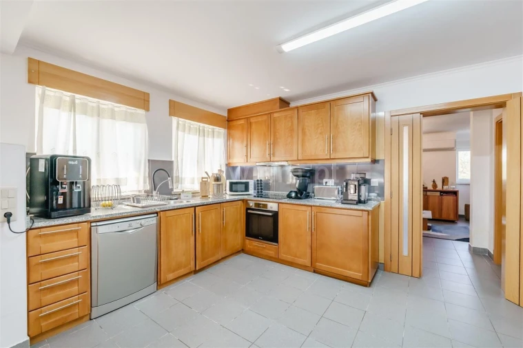Moradia T3 para Venda em Covilhã e Canhoso Foto 4
