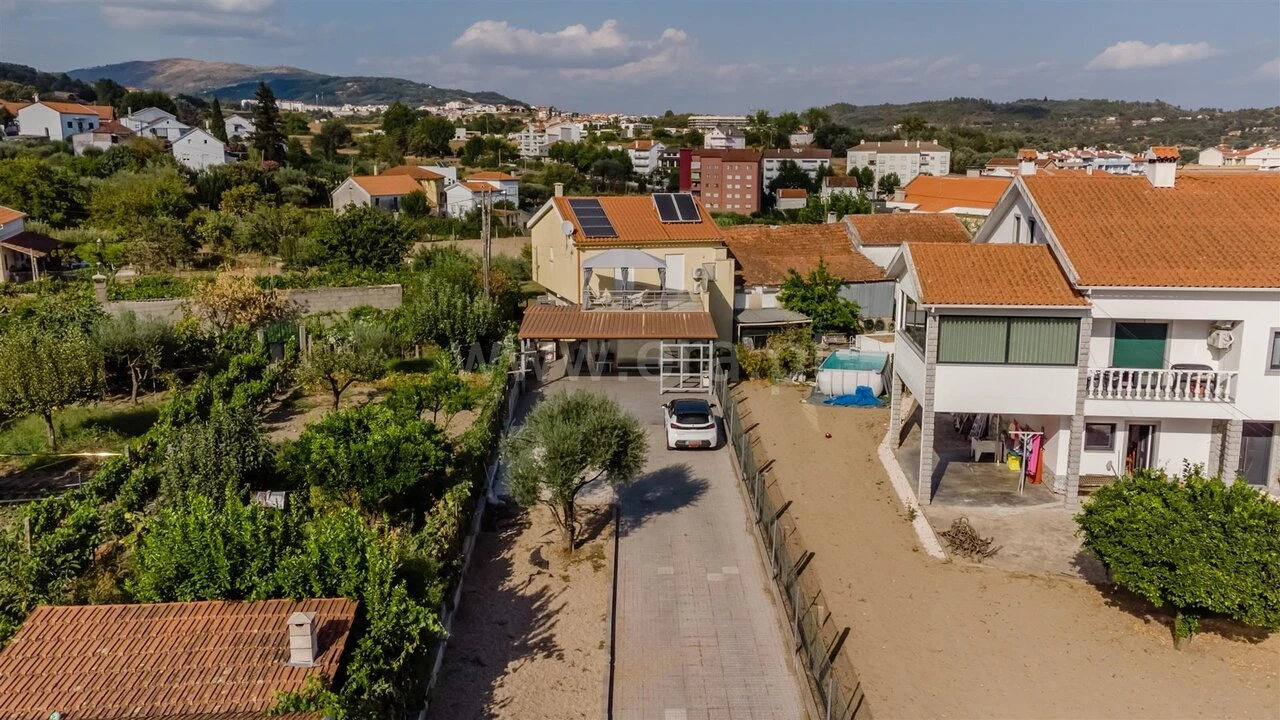 Moradia T3 para Venda em Covilhã e Canhoso Foto 1