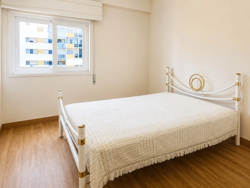 Apartamento T1 para Venda em Corroios Foto 8
