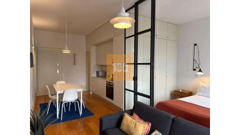 Apartamento para Venda em Cedofeita, Santo Ildefonso, Sé, Miragaia, São Nicolau e Vitória