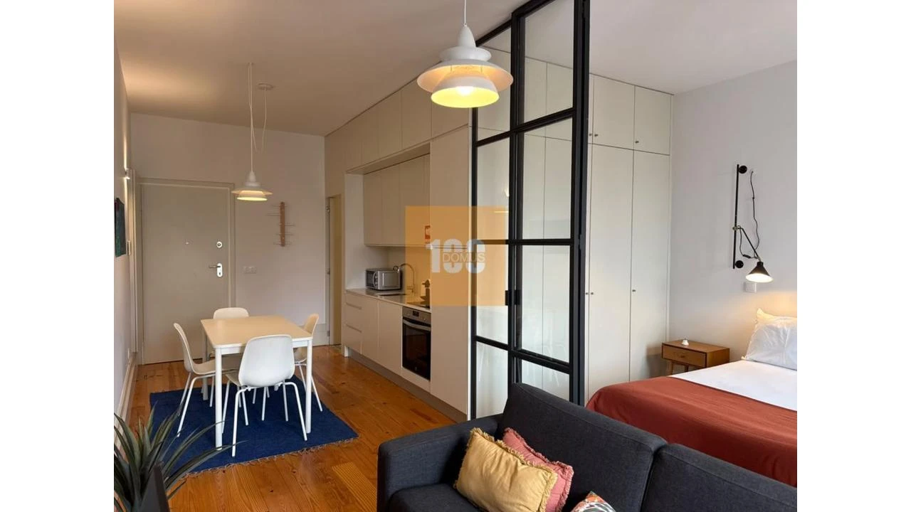 Apartamento para Venda em Cedofeita, Santo Ildefonso, Sé, Miragaia, São Nicolau e Vitória Foto 1