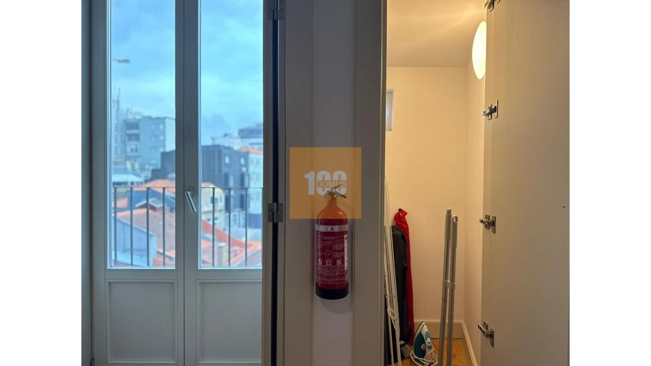 Apartamento para Venda em Cedofeita, Santo Ildefonso, Sé, Miragaia, São Nicolau e Vitória Foto 18