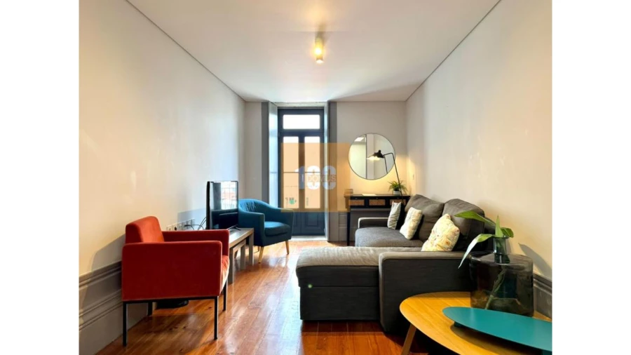 Apartamento T2 para Venda em Cedofeita, Santo Ildefonso, Sé, Miragaia, São Nicolau e Vitória Foto 2