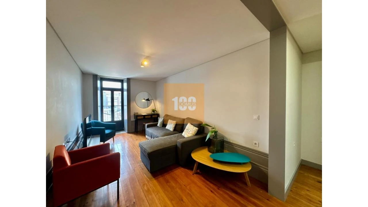 Apartamento T2 para Venda em Cedofeita, Santo Ildefonso, Sé, Miragaia, São Nicolau e Vitória Foto 5