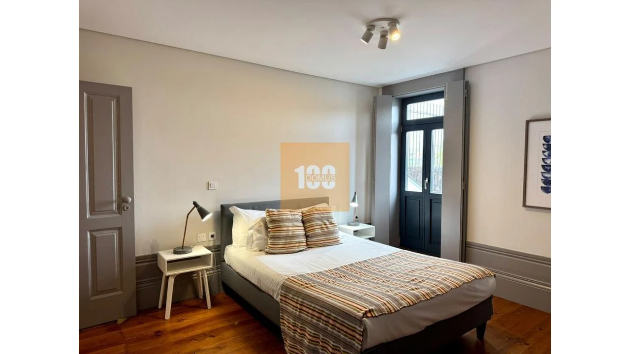 Apartamento T2 para Venda em Cedofeita, Santo Ildefonso, Sé, Miragaia, São Nicolau e Vitória Foto 25