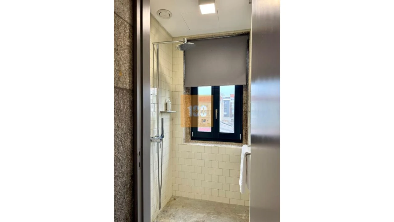 Apartamento T2 para Venda em Cedofeita, Santo Ildefonso, Sé, Miragaia, São Nicolau e Vitória Foto 38