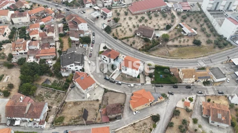 Moradia T5 para Venda em Valpaços e Sanfins