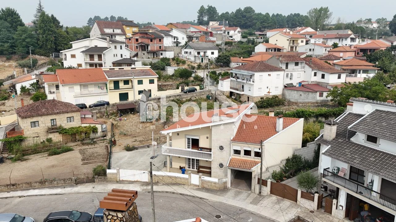 Moradia T5 para Venda em Valpaços e Sanfins Foto 1