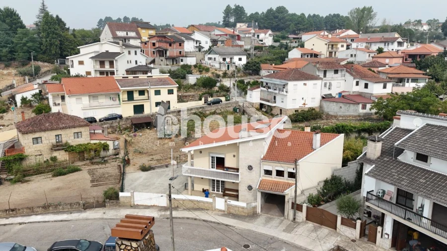 Moradia T5 para Venda em Valpaços e Sanfins