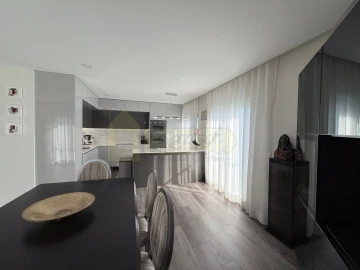 Apartamento T3 para Venda em Loule (São Clemente)