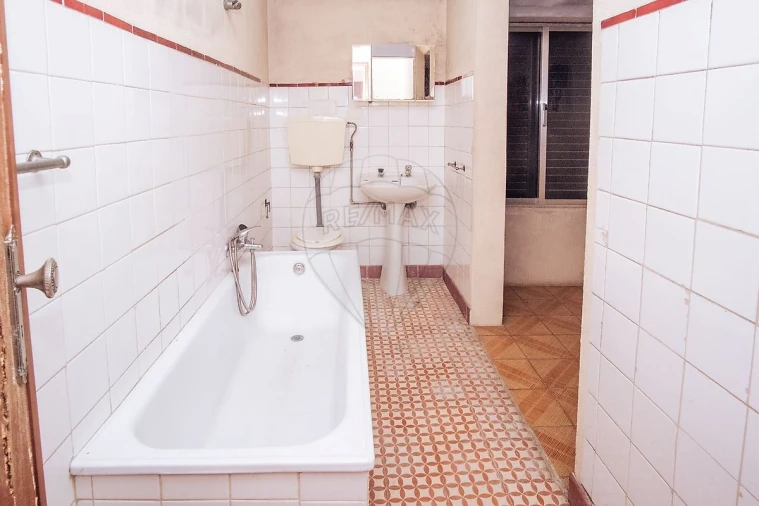 Moradia T7 para Venda em Bustos, Troviscal e Mamarrosa Foto 3