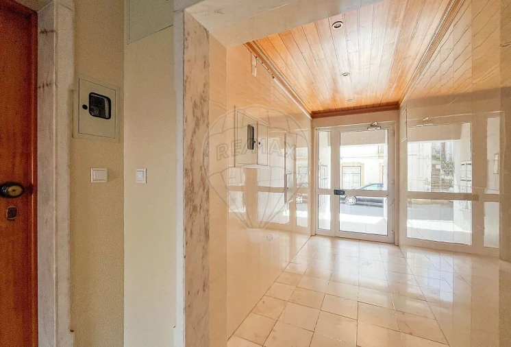 Apartamento T3 para Venda em Arganil Foto 2