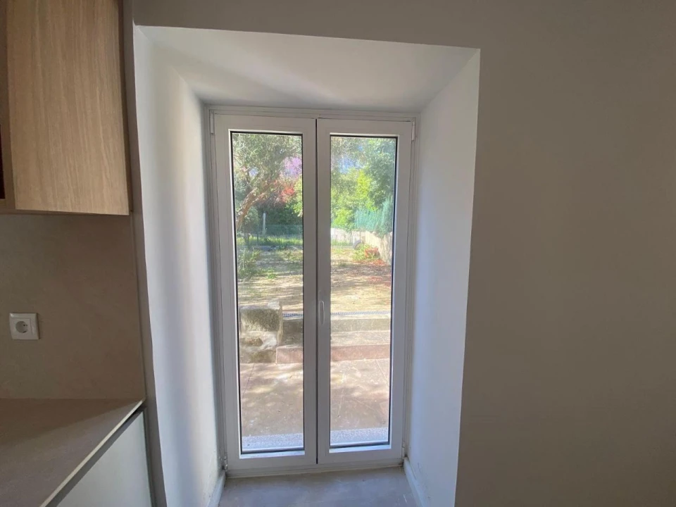 Apartamento T2 para Arrendamento em Aldoar, Foz do Douro e Nevogilde Foto 4