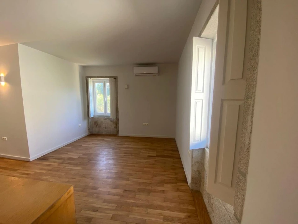 Apartamento T2 para Arrendamento em Aldoar, Foz do Douro e Nevogilde Foto 13