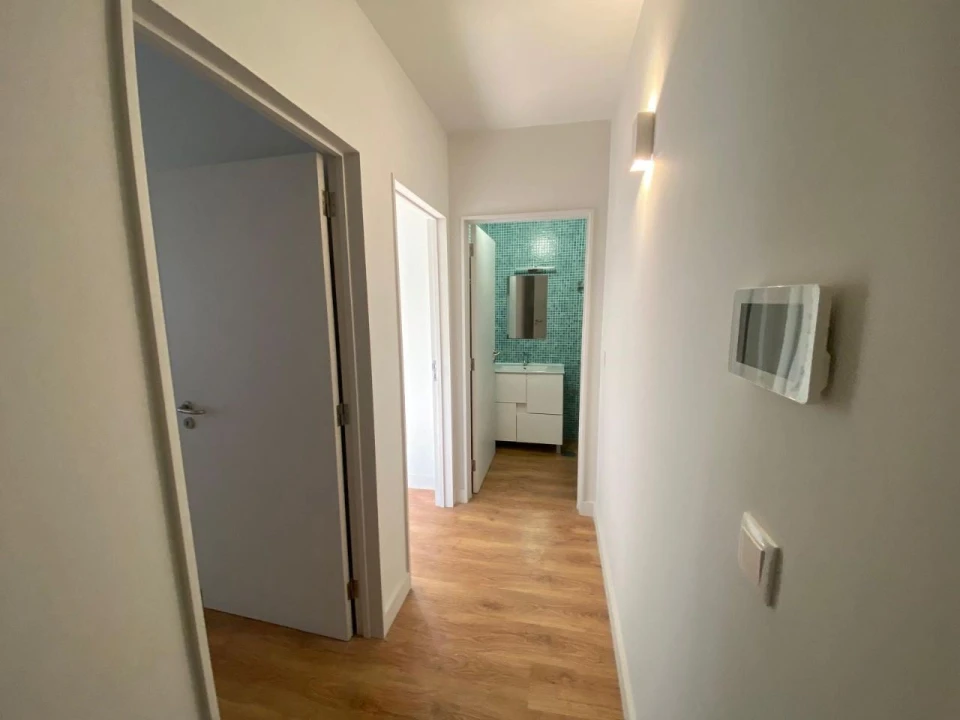 Apartamento T4 para Arrendamento em Aldoar, Foz do Douro e Nevogilde Foto 9