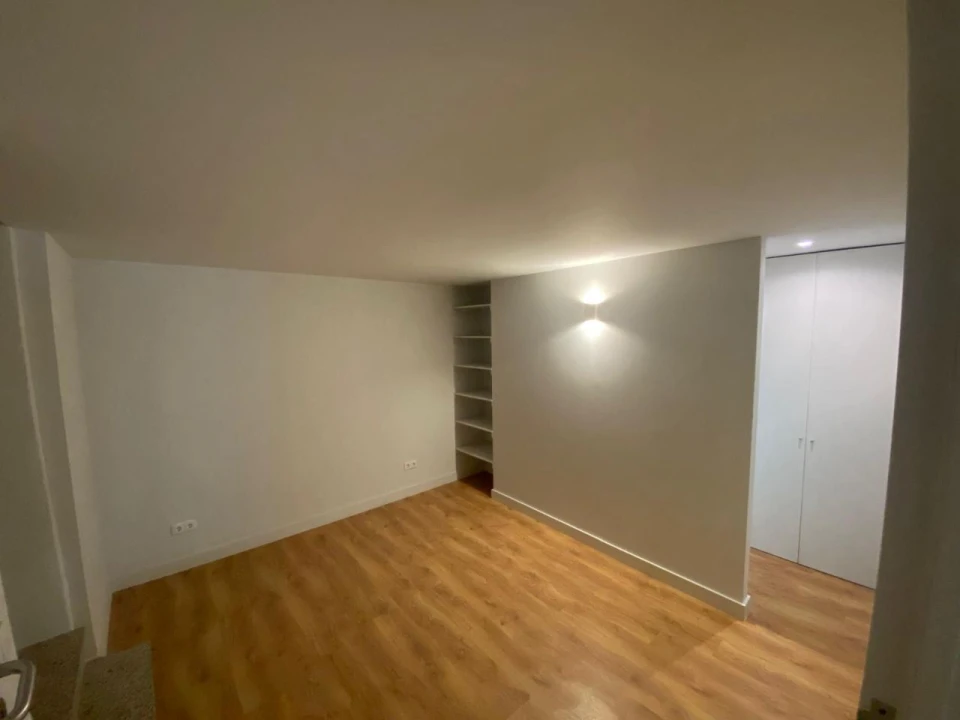 Apartamento T4 para Arrendamento em Aldoar, Foz do Douro e Nevogilde Foto 18