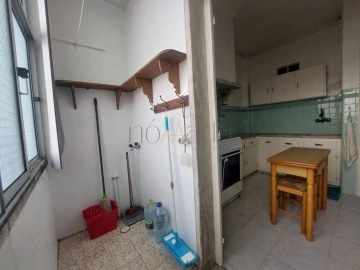 Apartamento T2 para Venda em Oeiras e São Julião da Barra, Paço de Arcos e Caxias