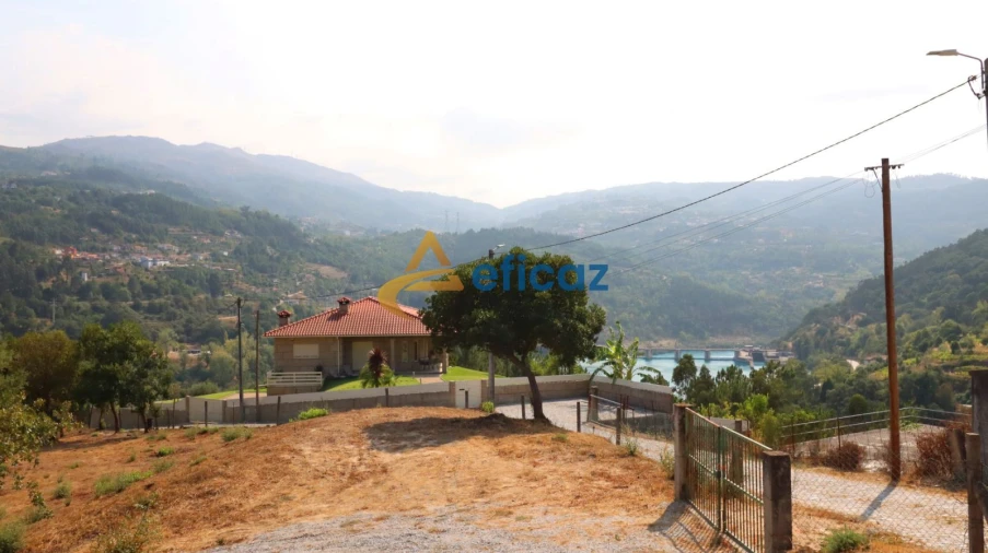 Quinta T3 para Venda em Penhalonga e Paços de Gaiolo Foto 19