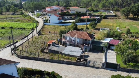 Moradia T2 para Venda em Recarei