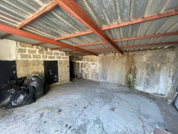 Moradia T2 para Venda em Recarei