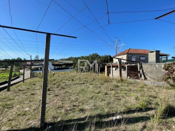 Moradia T2 para Venda em Recarei
