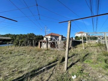 Moradia T2 para Venda em Recarei