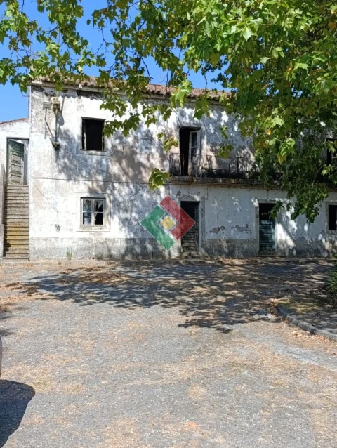 Moradia T12 para Venda em Santa Maria de Marvão
