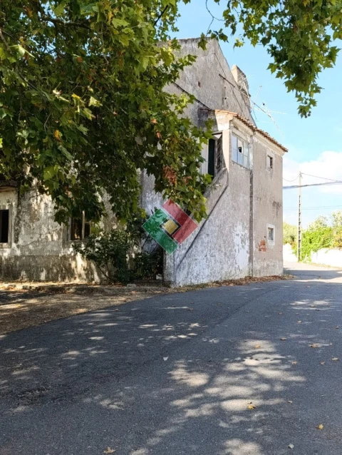 Moradia T12 para Venda em Santa Maria de Marvão