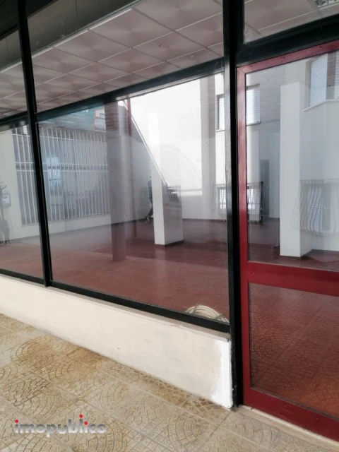 Loja para Arrendamento em Vila Verde e Barbudo