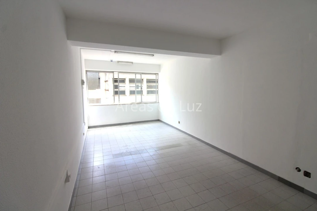Escritório para Arrendamento em Leiria, Pousos, Barreira e Cortes Foto 6