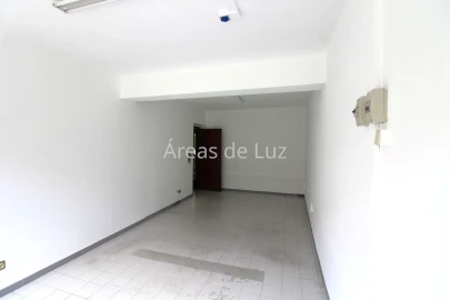 Escritório para Arrendamento em Leiria, Pousos, Barreira e Cortes