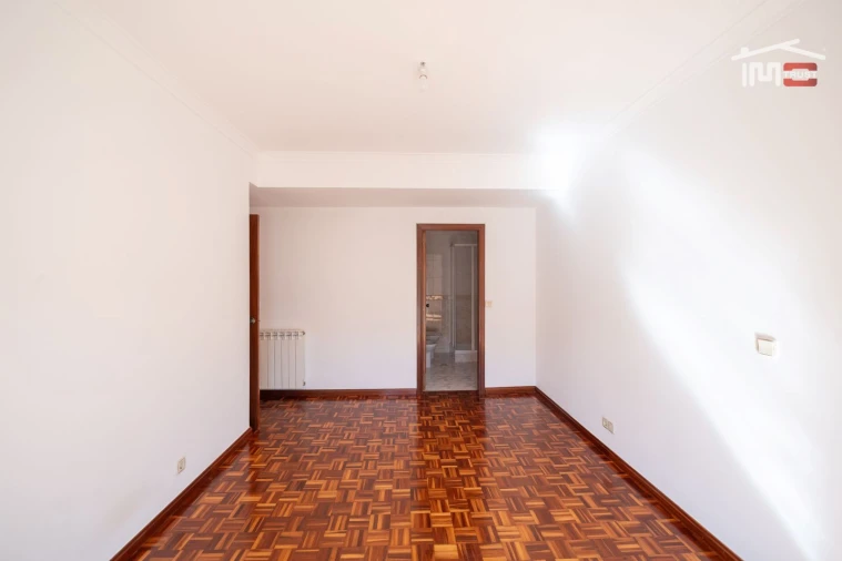 Apartamento T3 para Arrendamento em Fatima Foto 8