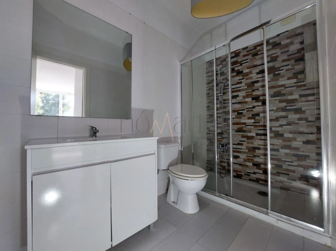 Apartamento T3 para Arrendamento em Seixal, Arrentela e Aldeia de Paio Pires Foto 12