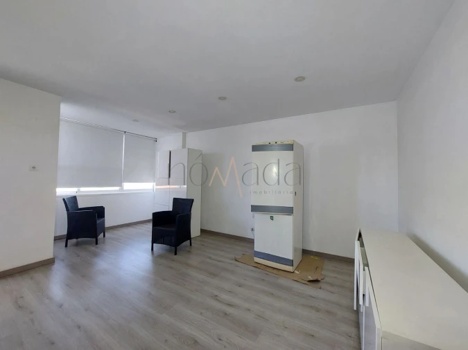 Apartamento T3 para Arrendamento em Seixal, Arrentela e Aldeia de Paio Pires Foto 18