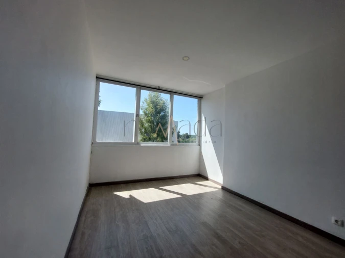 Apartamento T3 para Arrendamento em Seixal, Arrentela e Aldeia de Paio Pires Foto 24