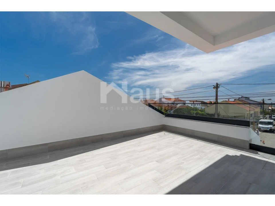 Moradia T5 para Venda em Atalaia e Alto Estanqueiro-Jardia Foto 28