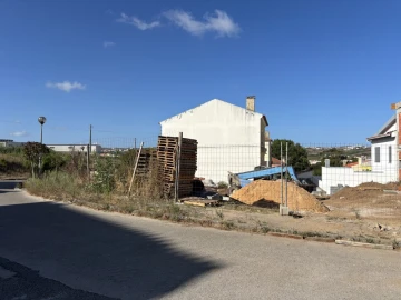 Terreno para Venda em Lourinhã e Atalaia