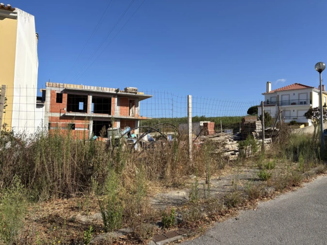 Terreno para Venda em Lourinhã e Atalaia Foto 3