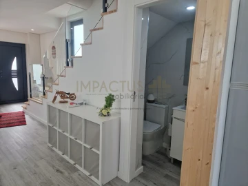Moradia T3 para Venda em Aguas Santas