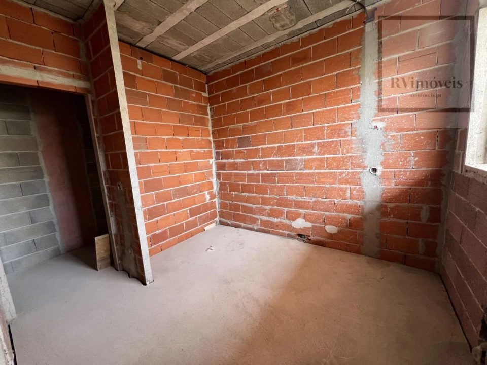 Apartamento T2 para Venda em Paranhos Foto 24