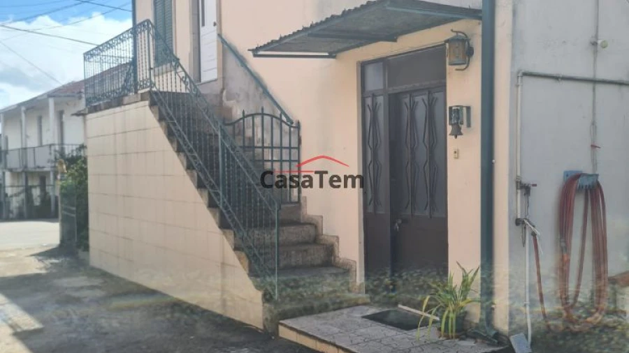 Moradia T3 para Venda em Rio de Loba