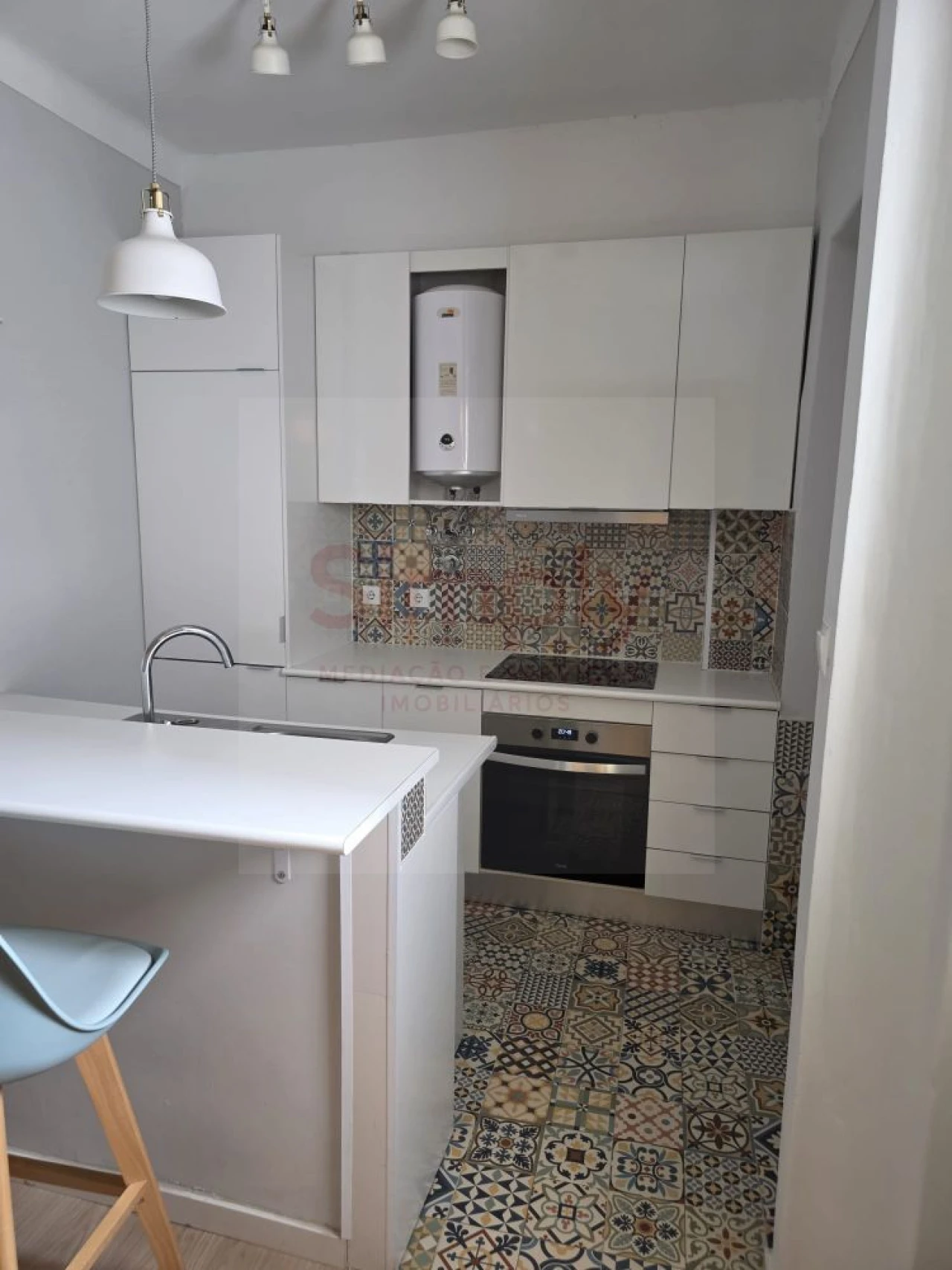Apartamento T1 para Venda em Ajuda Foto 4