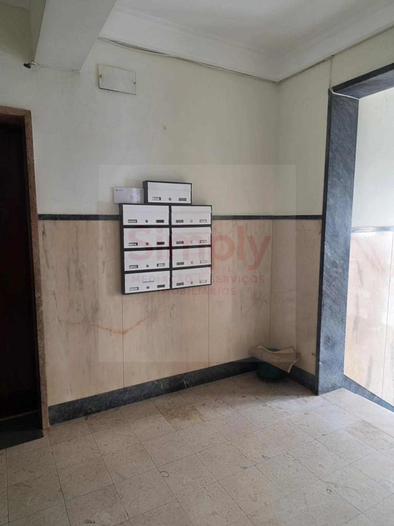 Apartamento T1 para Venda em Ajuda Foto 16