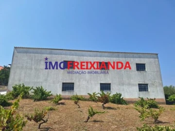 Loja para Arrendamento em Freixianda, Ribeira do Fárrio e Formigais