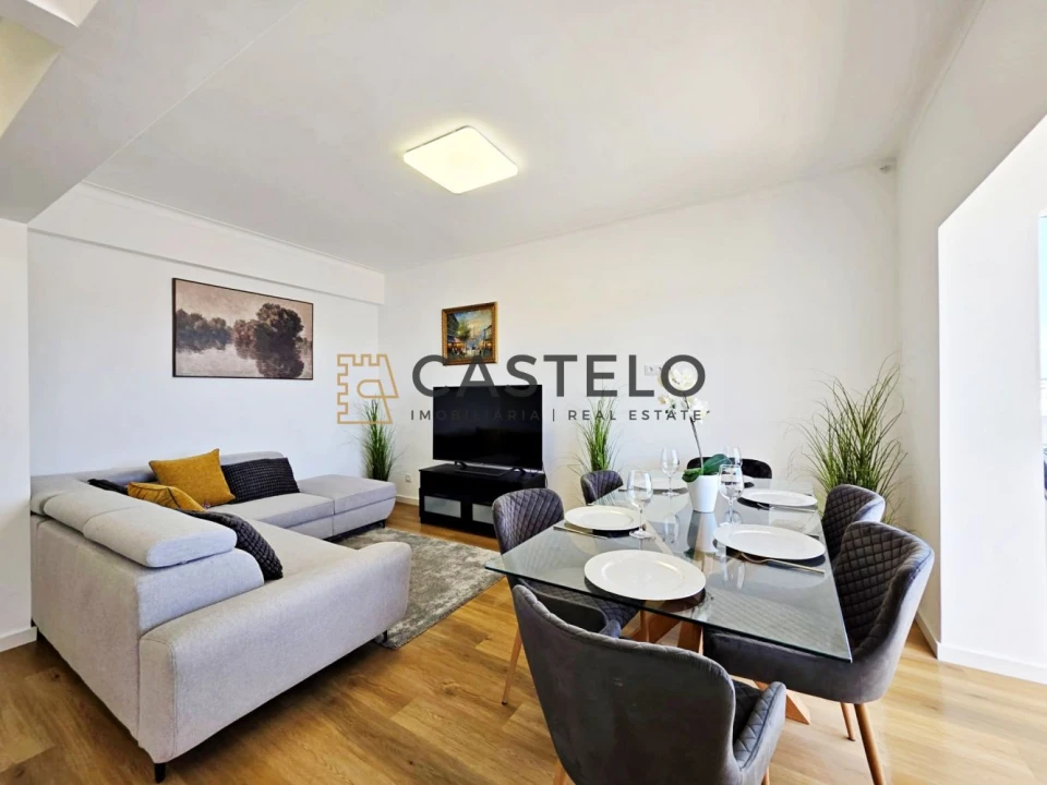 Apartamento T3 para Venda em Quelfes Foto 2
