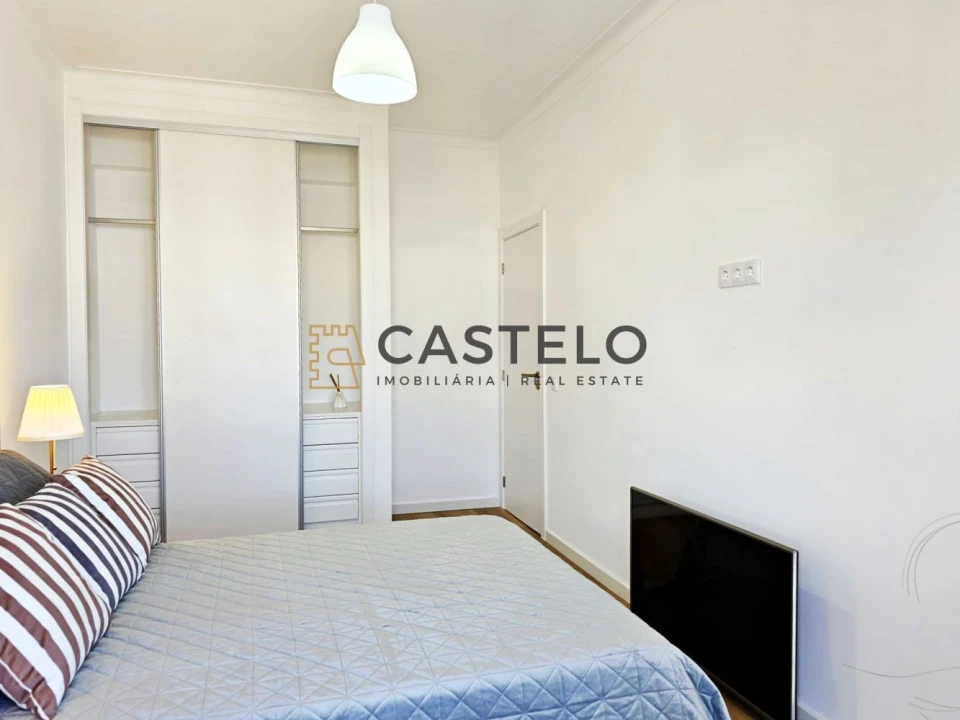 Apartamento T3 para Venda em Quelfes Foto 21
