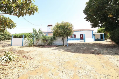 Quinta T3 para Venda em Terrugem e Vila Boim