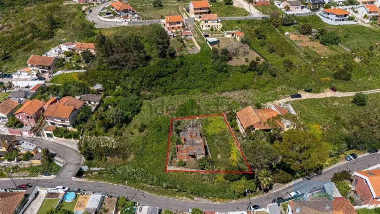 Terreno para Venda em Porto Salvo Foto 1