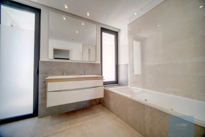 Apartamento T3 para Arrendamento em Cascais e Estoril